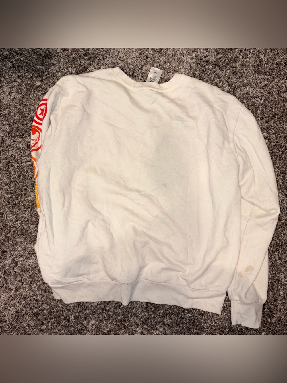 Marvel avengers tan crew neck sweater L - Picture 3 of 5